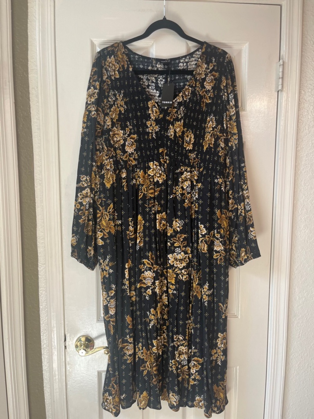 NWT torrid Black Floral Midi Dress with Gold Accents